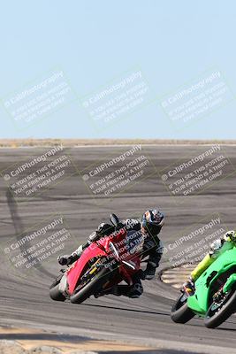 media/Jan-15-2026-Racers Edge (Thu) [[dfebeb70ab]]/3-B Group/Session 2 (Bowl Exit)/